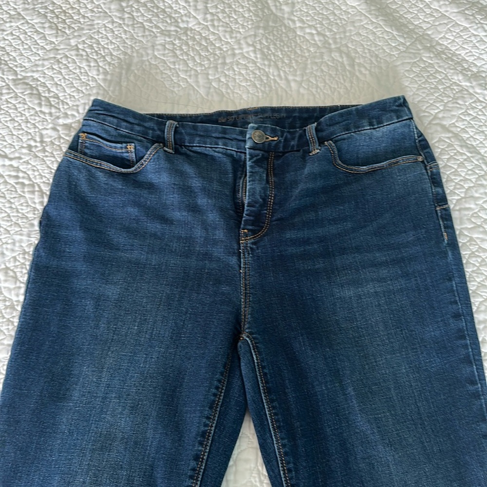 Chico’s Size 1. So Lifting Slim Leg Blue Jeans